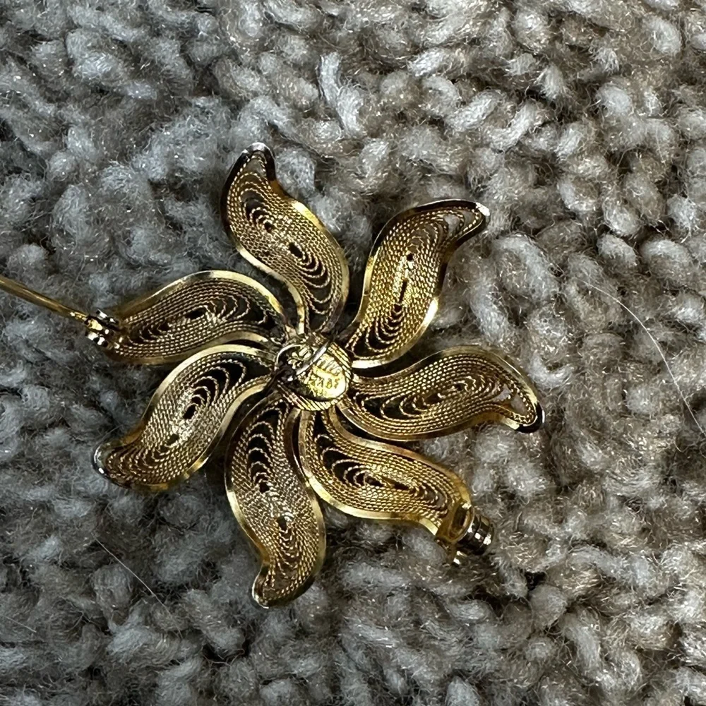 DIXELLE 12k Gold Filled Filigree Floral Brooch with Pearl Center